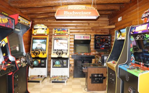 Game room at Placerville RV Resort